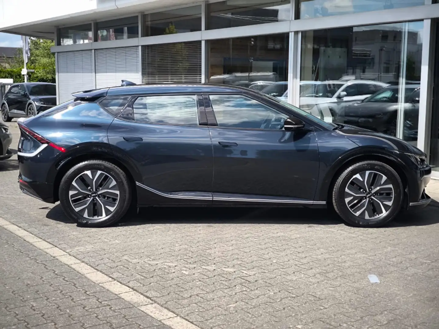 Kia EV6 2WD NAVI+LED+SHZ+KAMERA+DAB+ACC+19 Bleu - 2