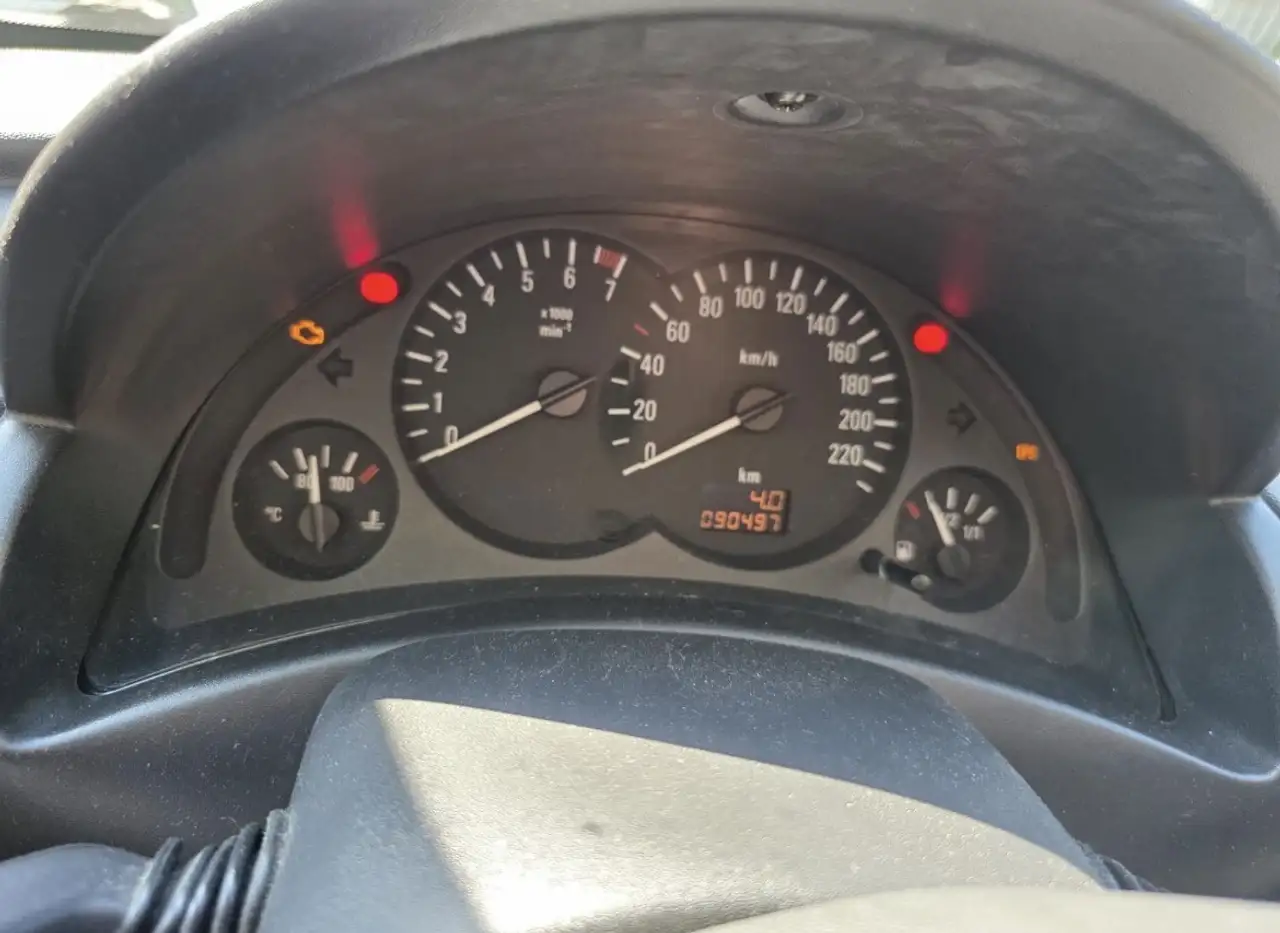 Opel Corsa 1.0 12V, foto 2