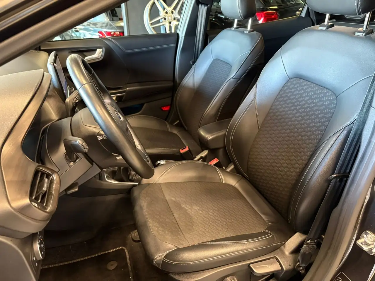 Ford Puma 1.0 EcoBoost Hybrid 125 CV S&S Titanium, миниатюра 13