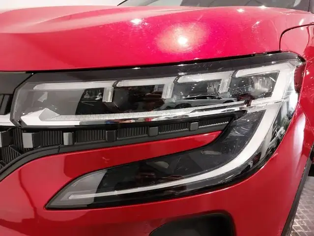 Renault Austral view 7