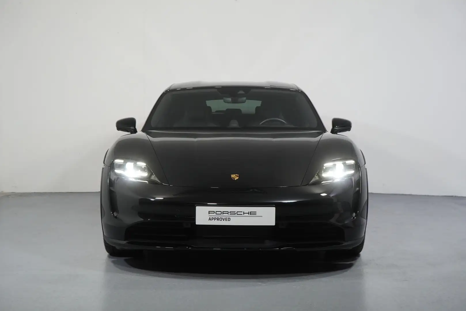 Porsche Taycan 4 Cross Turismo Schwarz - 2