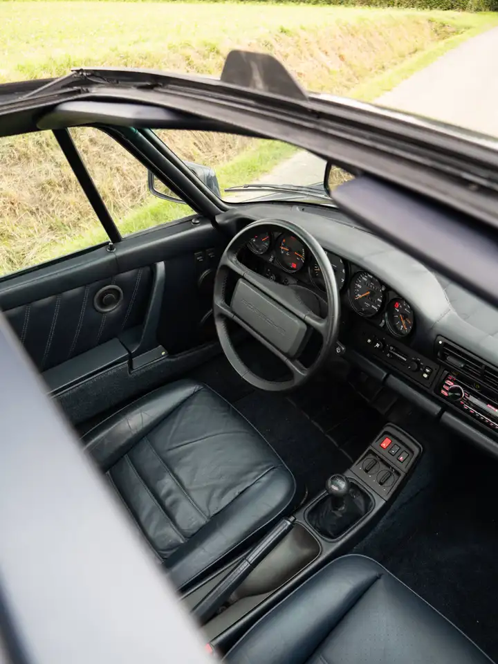 Porsche 964 CARRERA 4 COUPE / 116795 KM! / MARINE BLUE METALLIC / SUNROOF, foto 3