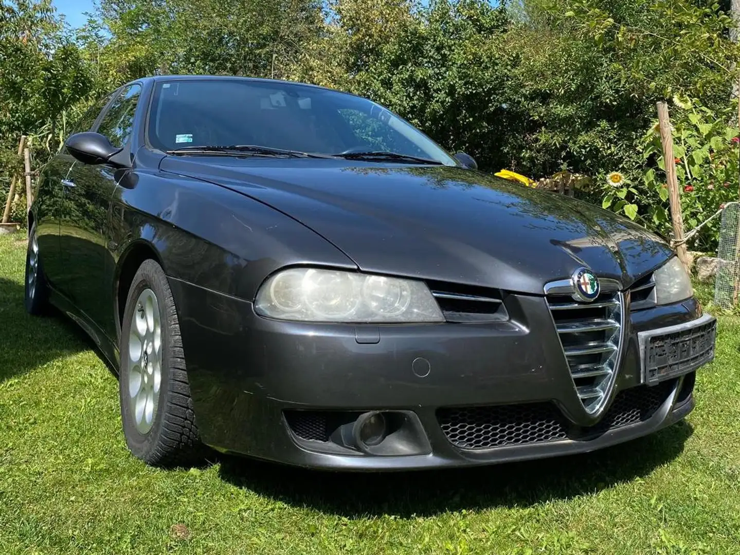 Alfa Romeo 156 156 Sportwagon 2.4 JTD 20VDistinctive Grau - 2