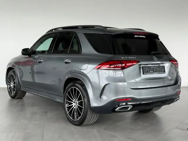 Mercedes-Benz GLE view 8