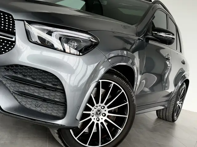 Mercedes-Benz GLE view 3