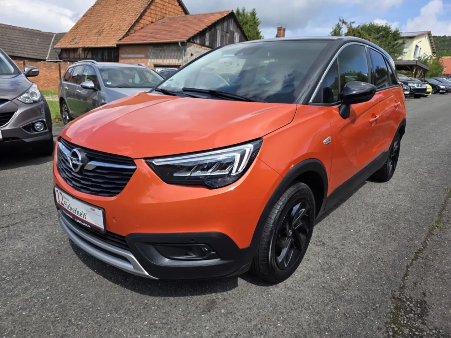 Opel Crossland X 1,2 Turbo Orange - 1