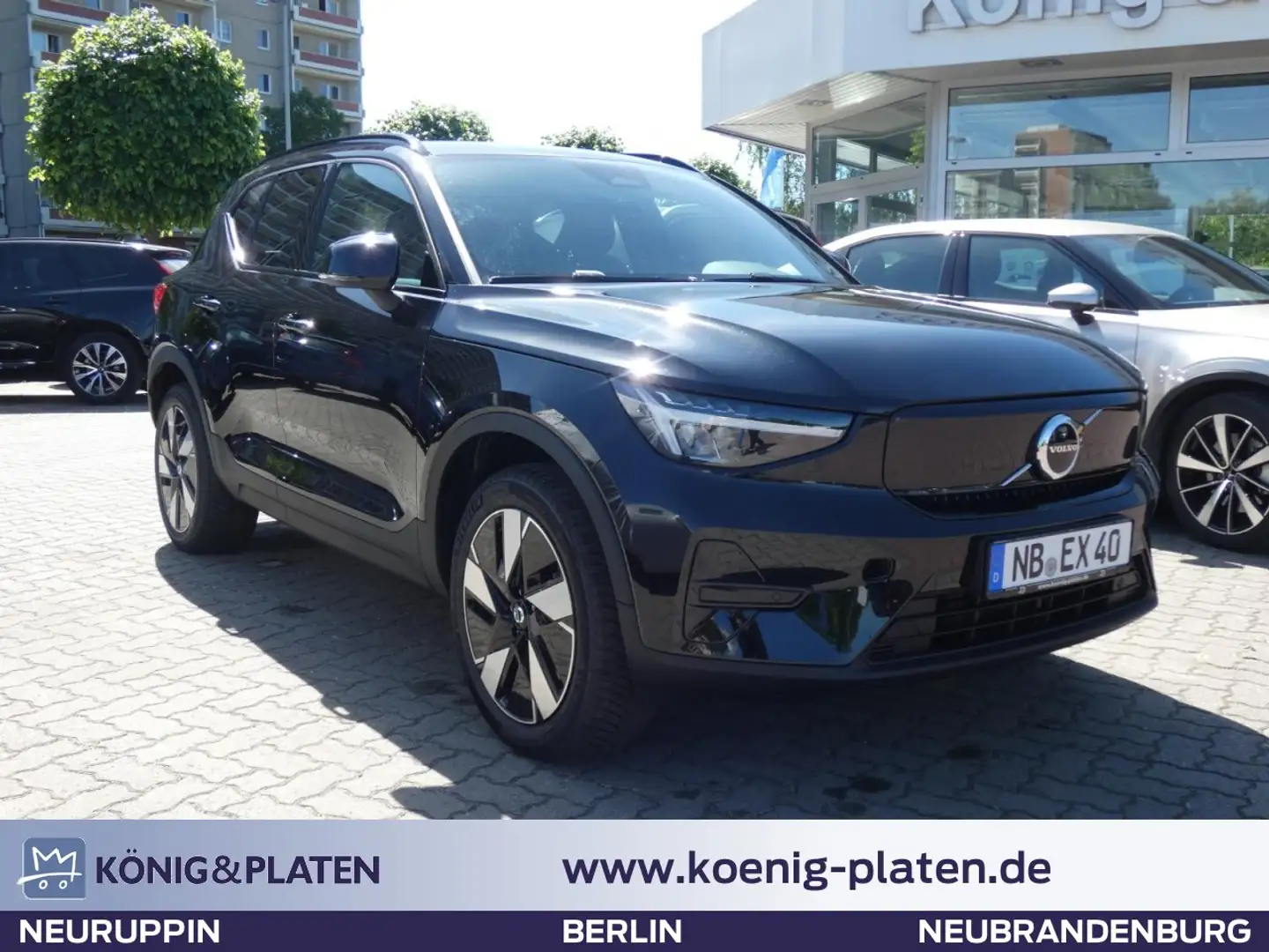 Volvo XC40 Single Motor Extended Range Plus Dark (EX40 Klima Schwarz - 1
