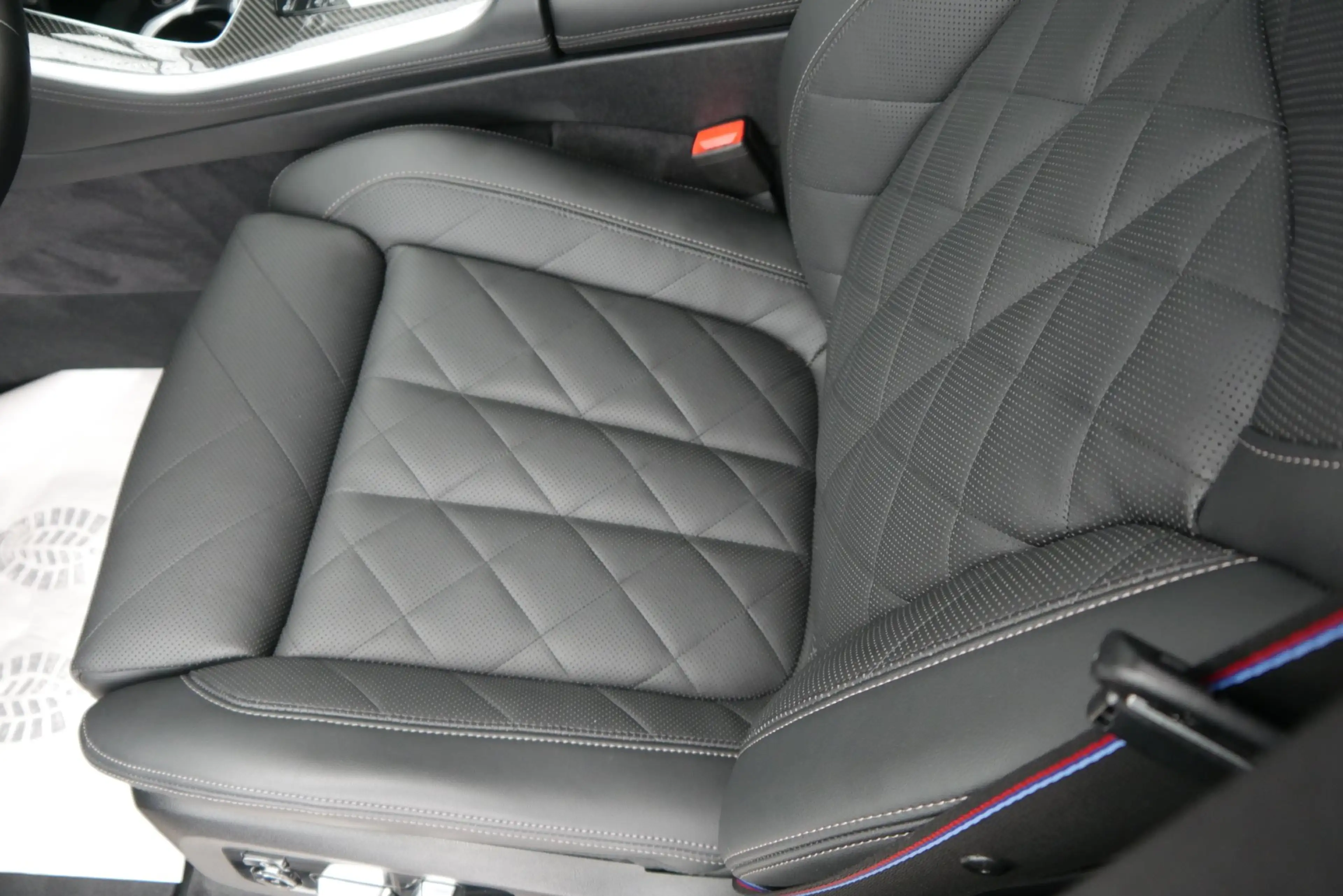 BMW X5 xDrive50e *M-Paket Pro/AHK/Repair inkl./Sitzlüftung/Adapt. LED/360°/DA-Prof./H&K Sound* — photo 12
