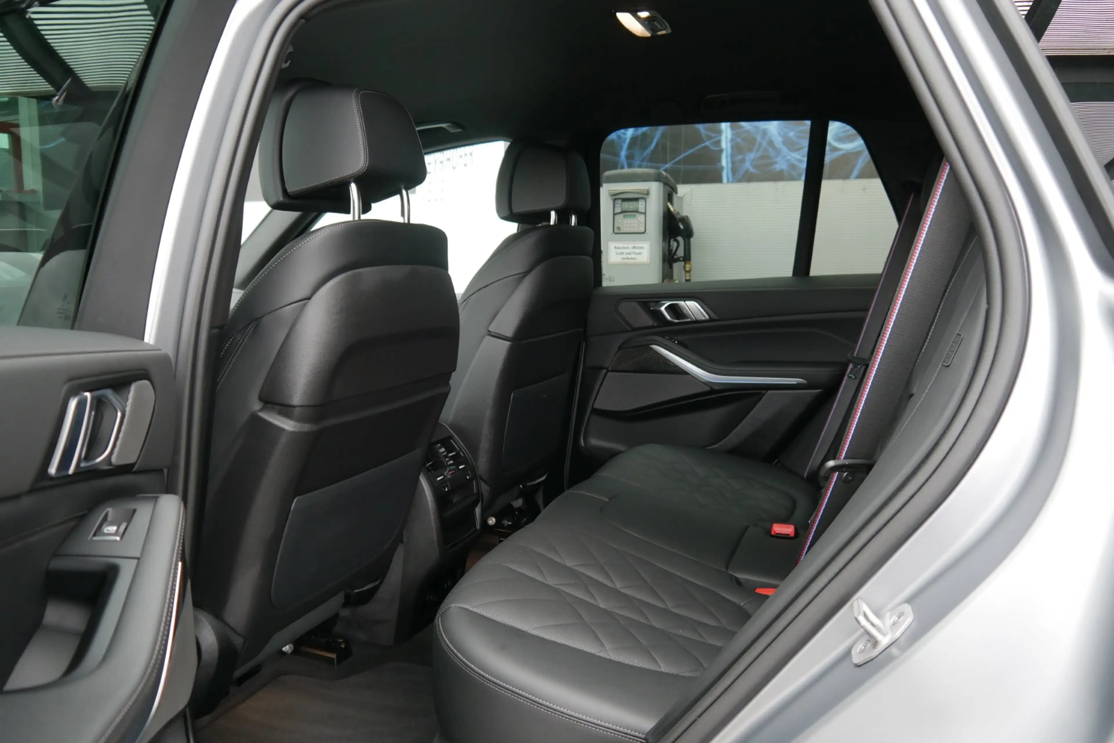 BMW X5 xDrive50e *M-Paket Pro/AHK/Repair inkl./Sitzlüftung/Adapt. LED/360°/DA-Prof./H&K Sound* — photo 5