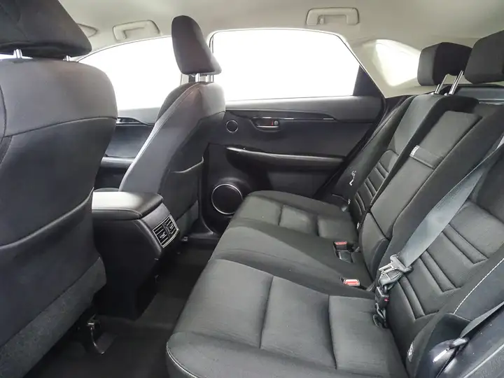 Lexus NX 300h BUSINESS 2WD 2019, foto 15