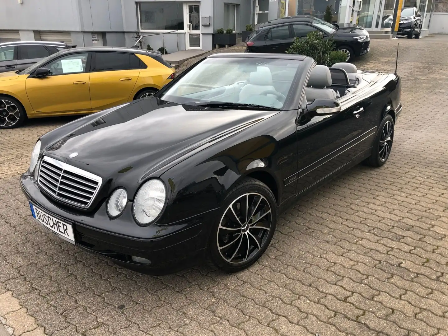 Mercedes-Benz CLK 200 Noir - 2