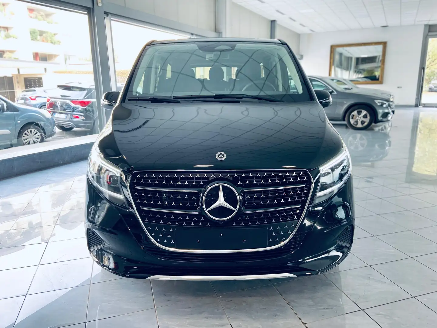 Mercedes-Benz V 250 d EXTRALong Avantgarde automatic NUOVO Negro - 1