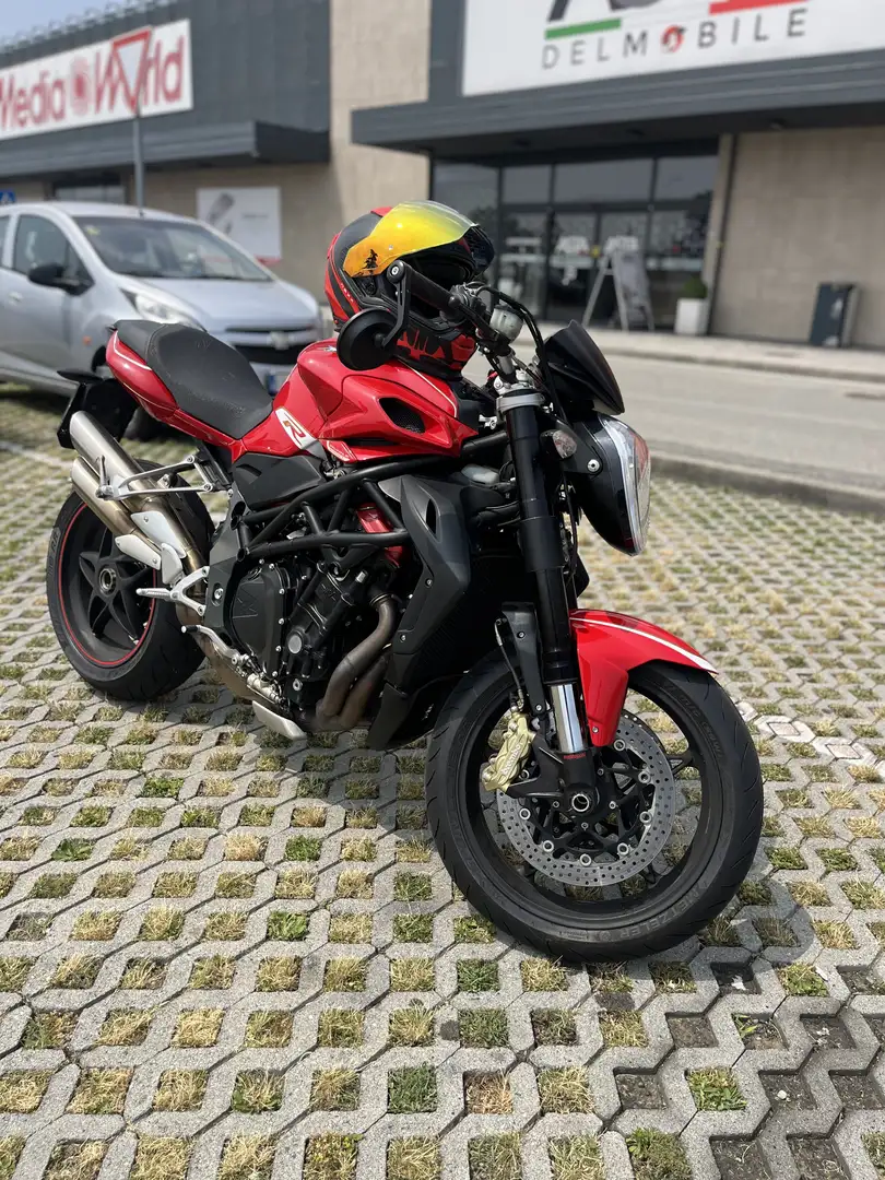 MV Agusta Brutale 1090 r - 2