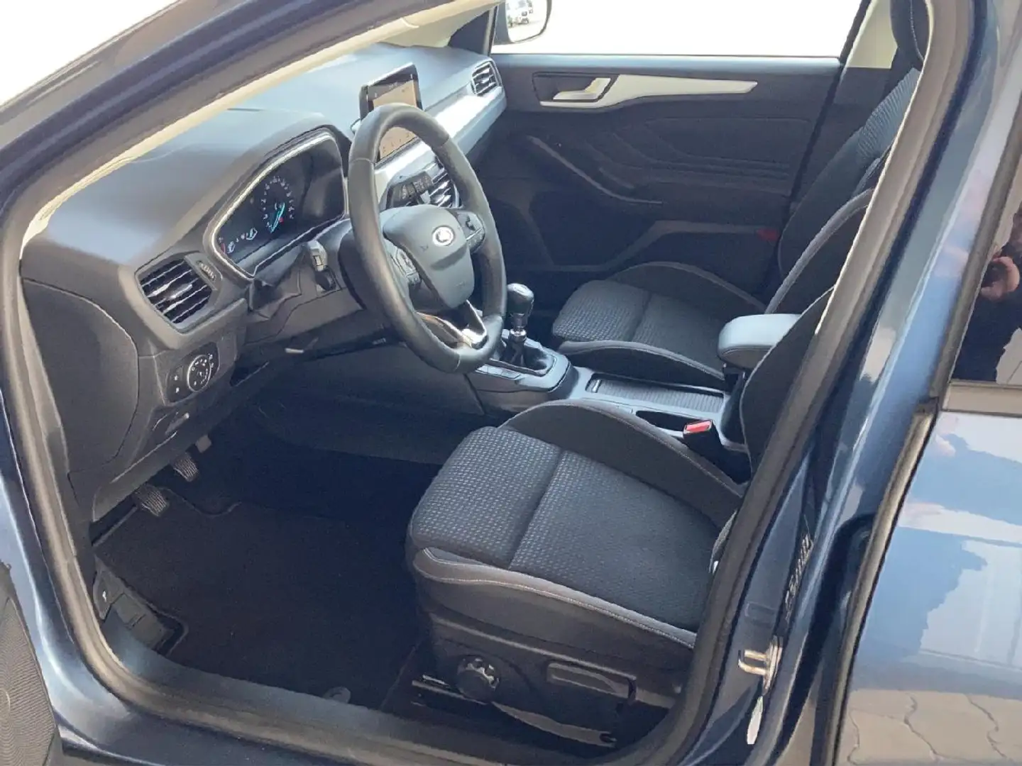 Ford Focus Cool & Connect - 2