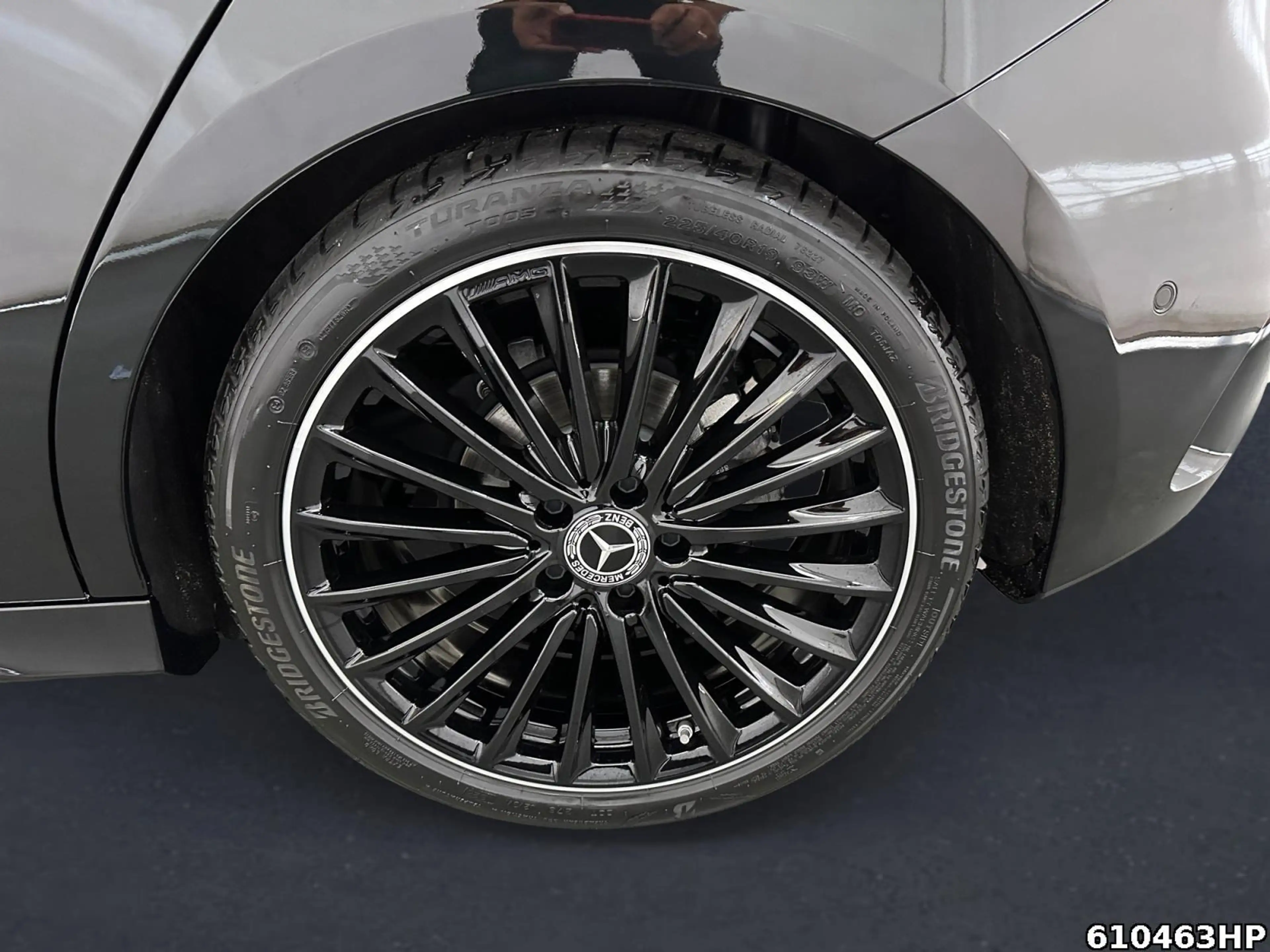 Mercedes-Benz A 180 AMG  Pano Night 360° Multibeam Keyless 19" — photo 5