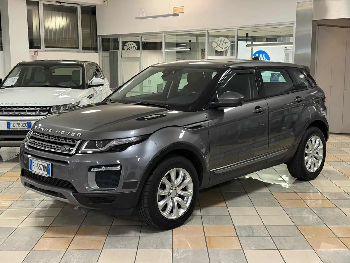 Land Rover Range Rover Evoque 2.0 TD4 150 CV 5p. Business Edition SE Gris - 1