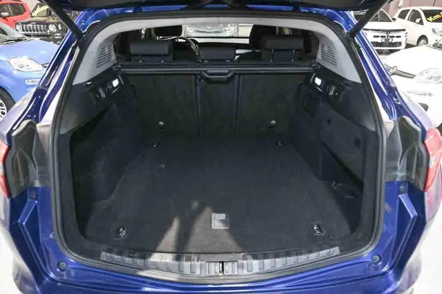 Alfa Romeo Stelvio view 5
