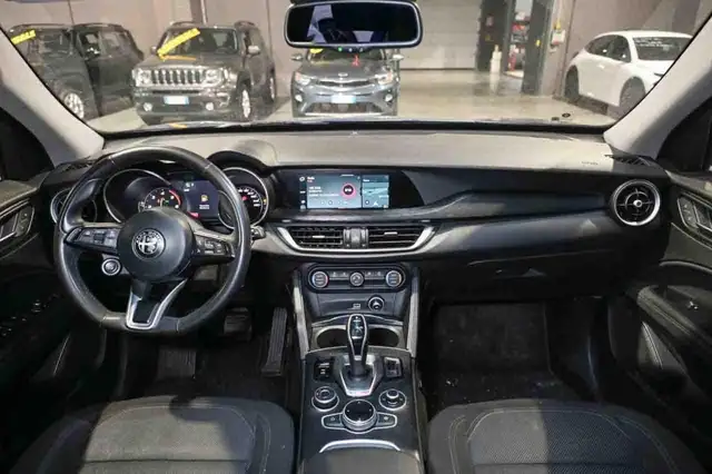 Alfa Romeo Stelvio view 7