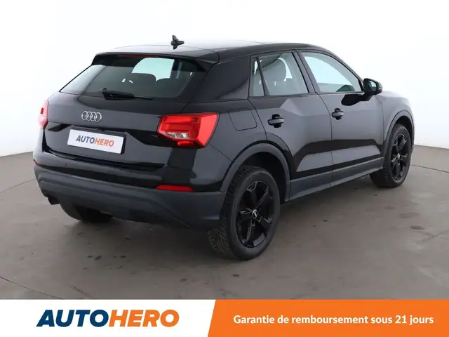 Audi Q2 view 6