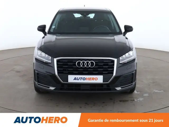 Audi Q2 view 9