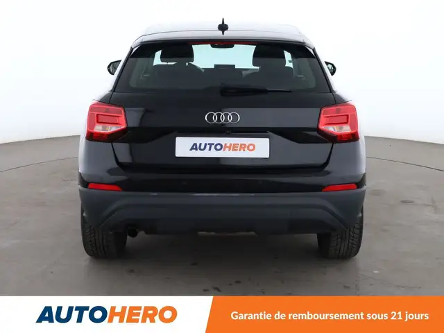 Audi Q2 view 5