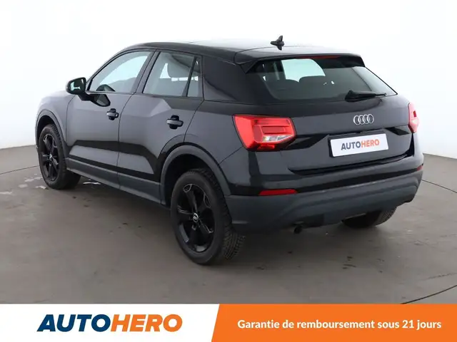 Audi Q2 view 4