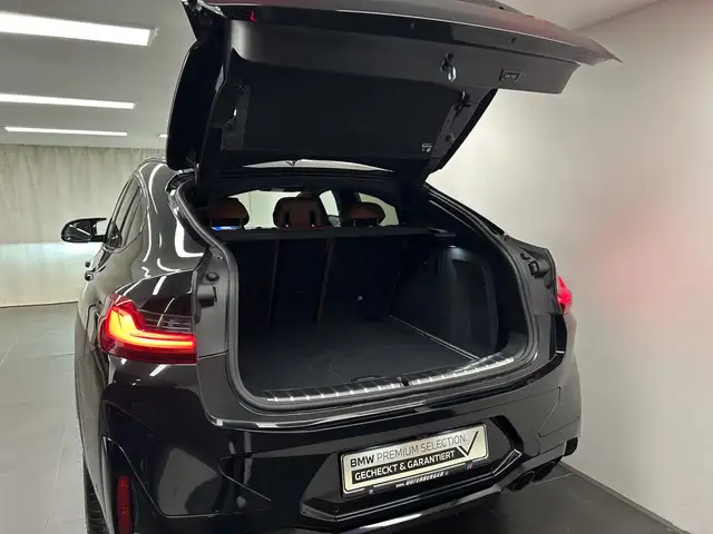 BMW X4 M view 11