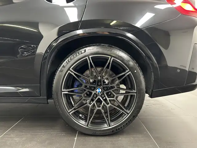 BMW X4 M view 6