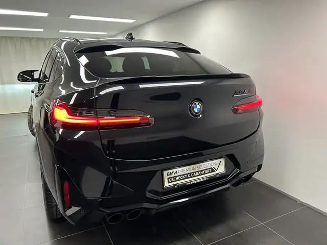 BMW X4 M view 10