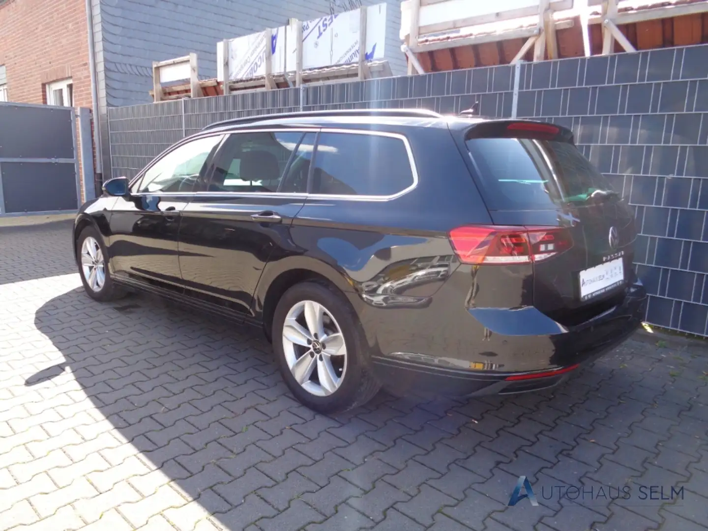 Volkswagen Passat Variant 2.0 TDI Business DSG ACC NAVI LED SHZ Schwarz - 2