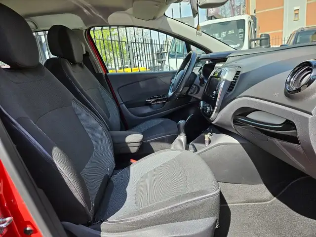 Renault Captur view 11