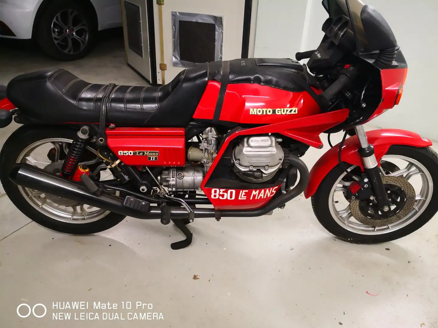 Moto Guzzi 850 Le Mans Červená - 1