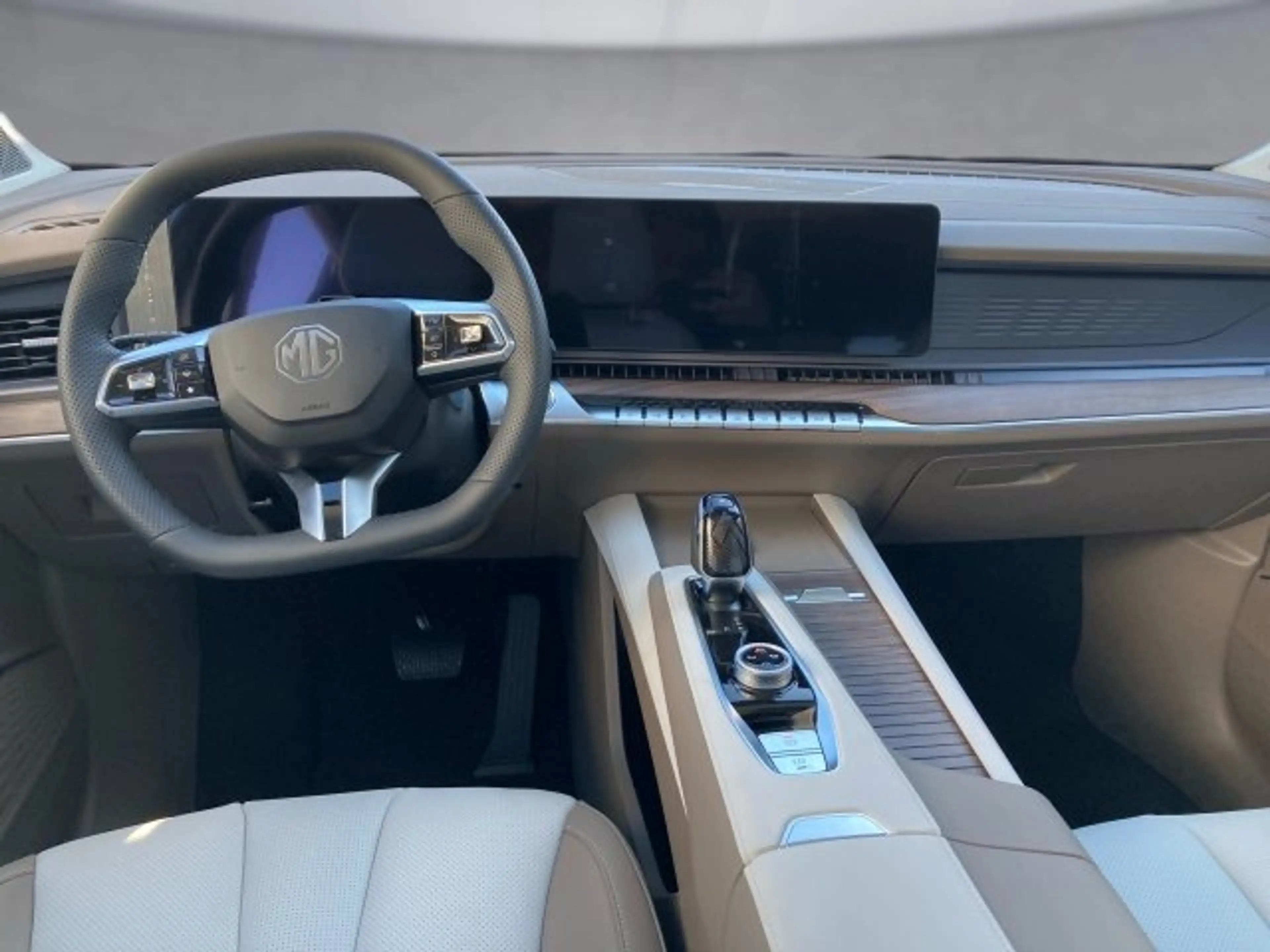 MG MGS9 PHEV Luxury MY25 Österreich Paket EV/PHEV — photo 9