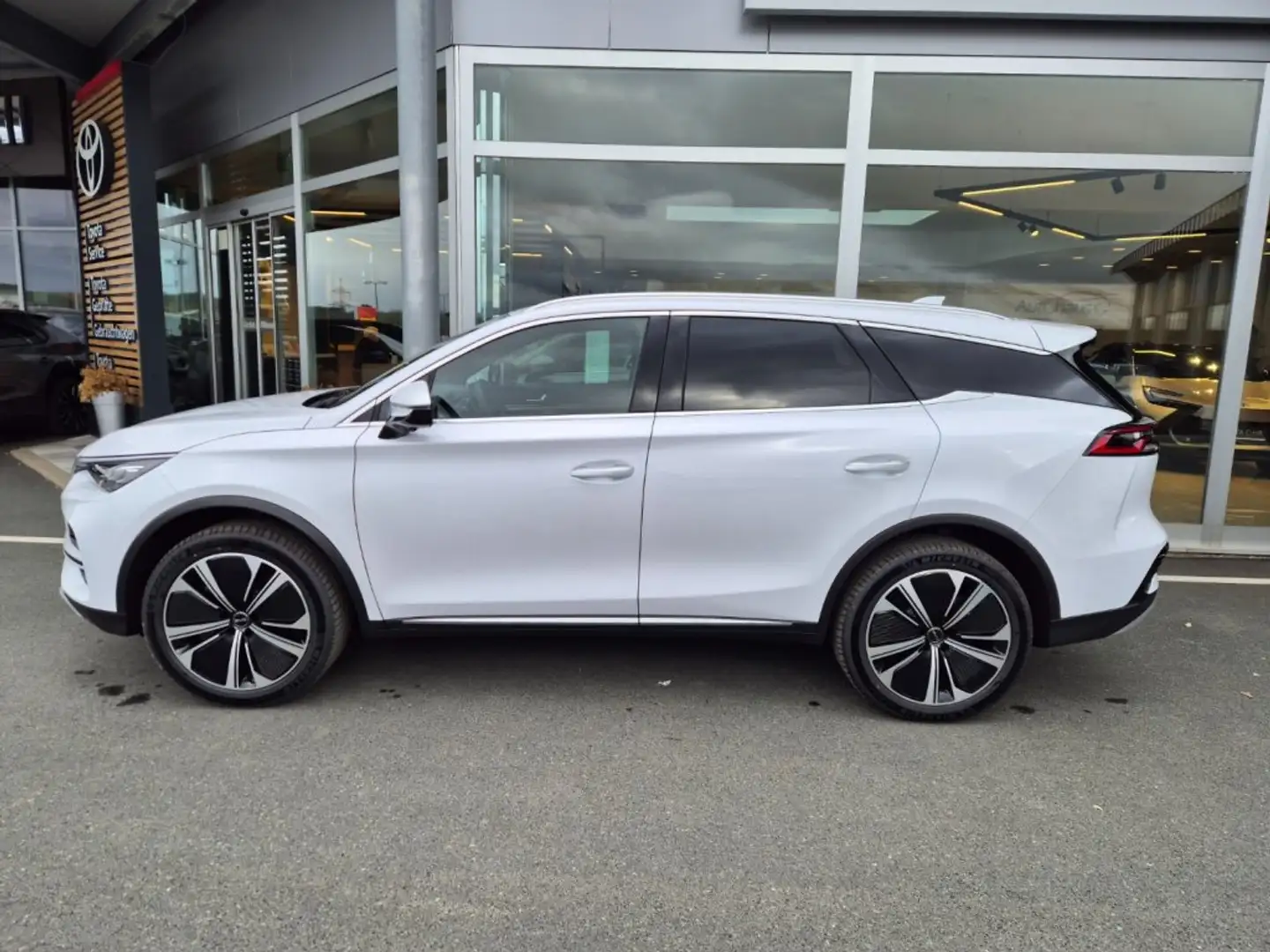BYD Tang NEW TANG Flagship 4WD Weiß - 2