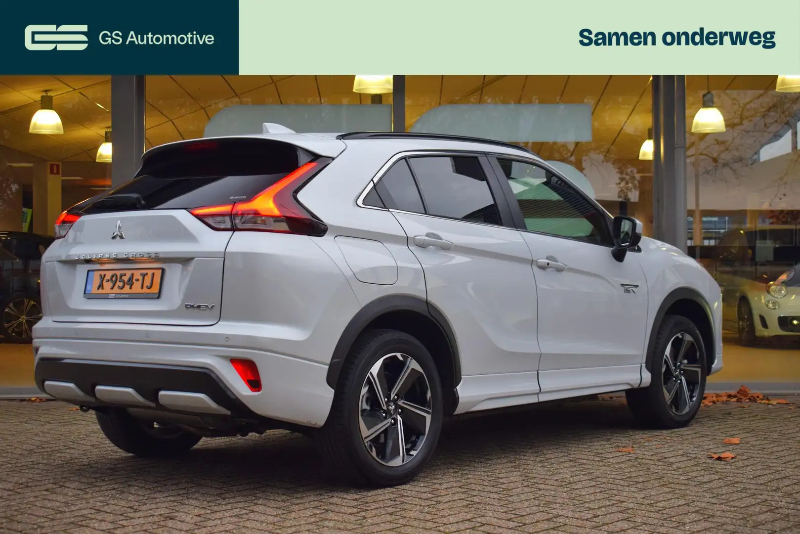 Mitsubishi Eclipse Cross 2.4 PHEV Instyle AWD met LEDER|HUD|360CAM Bianco - 2