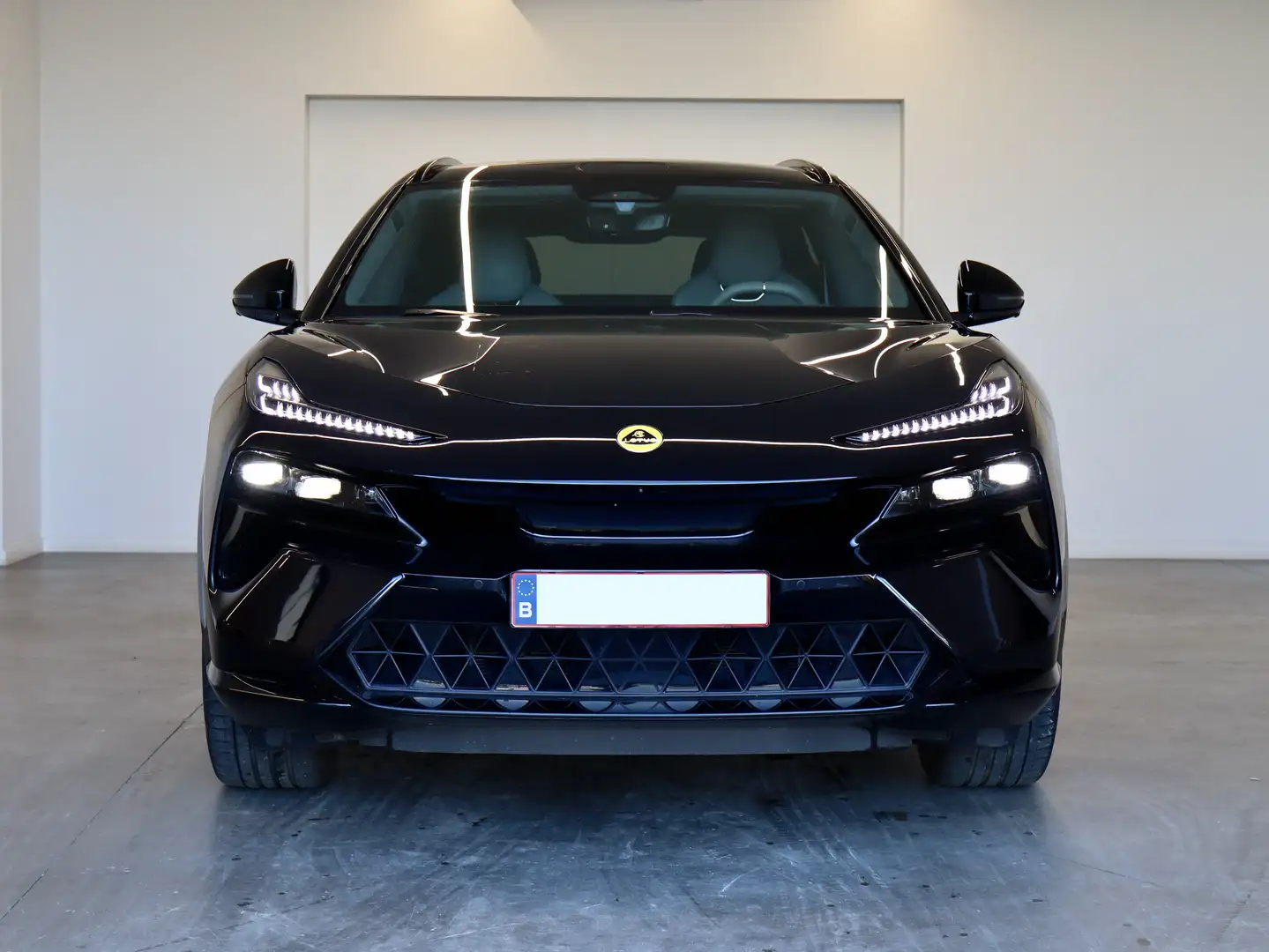 Lotus Eletre 109 kWh 4WD EDS 450 S Zwart - 1