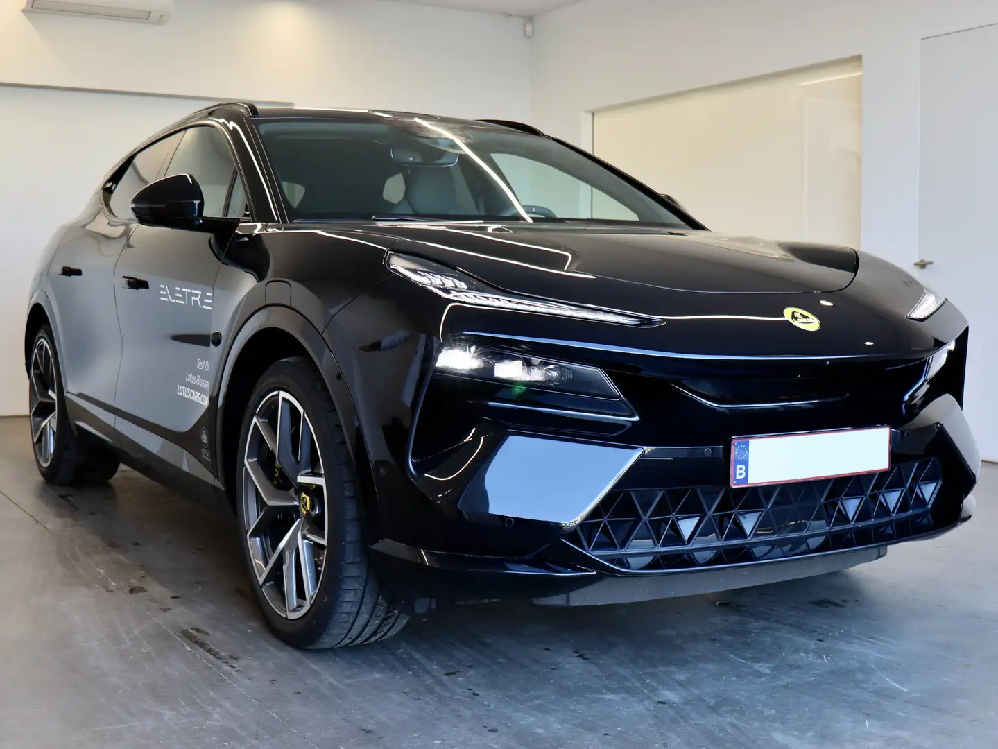 Lotus Eletre 109 kWh 4WD EDS 450 S Zwart - 2