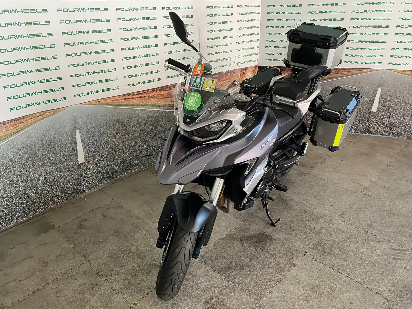 QJ Motor anche noleggio da 150 mese - 1