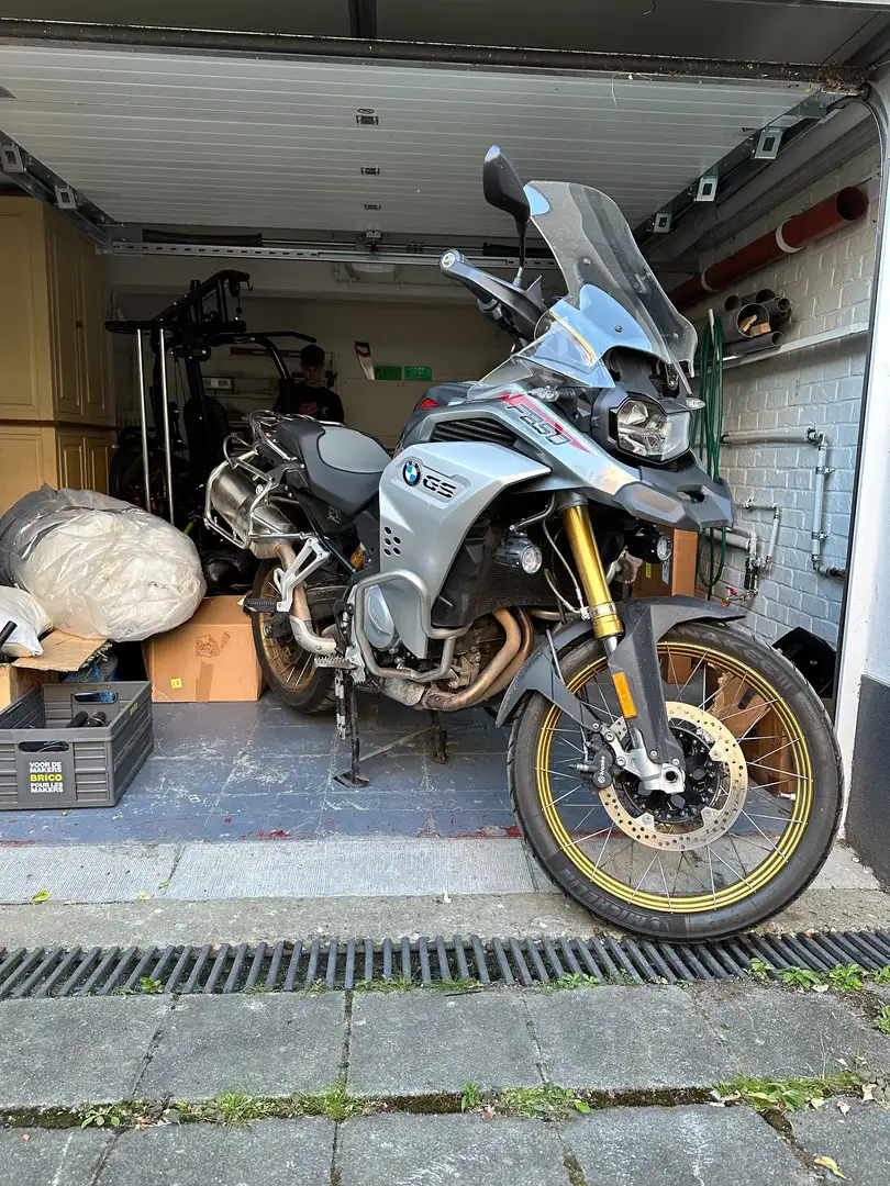 BMW F 850 GS Adventure Stříbrná - 2