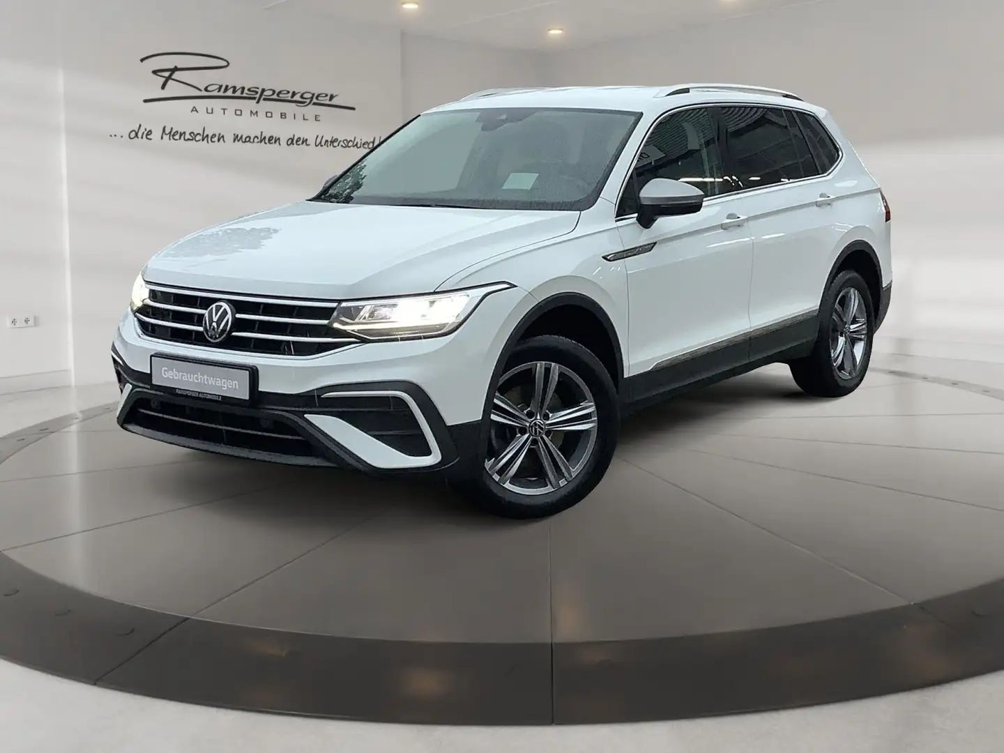 Volkswagen Tiguan Allspace 2.0 TDI DSG Life 4x4 AHK Navi Ka Weiß - 2
