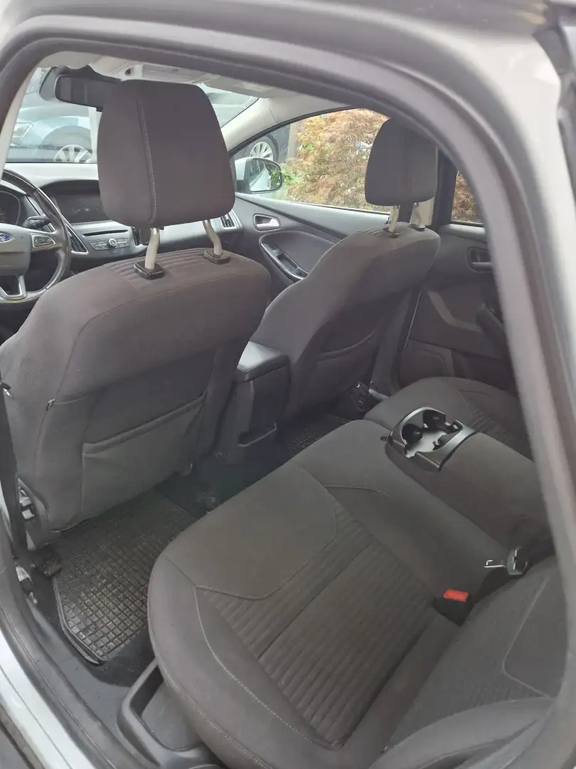 Ford Focus Focus 1,0 EcoBoost Titanium Titanium Grau - 1