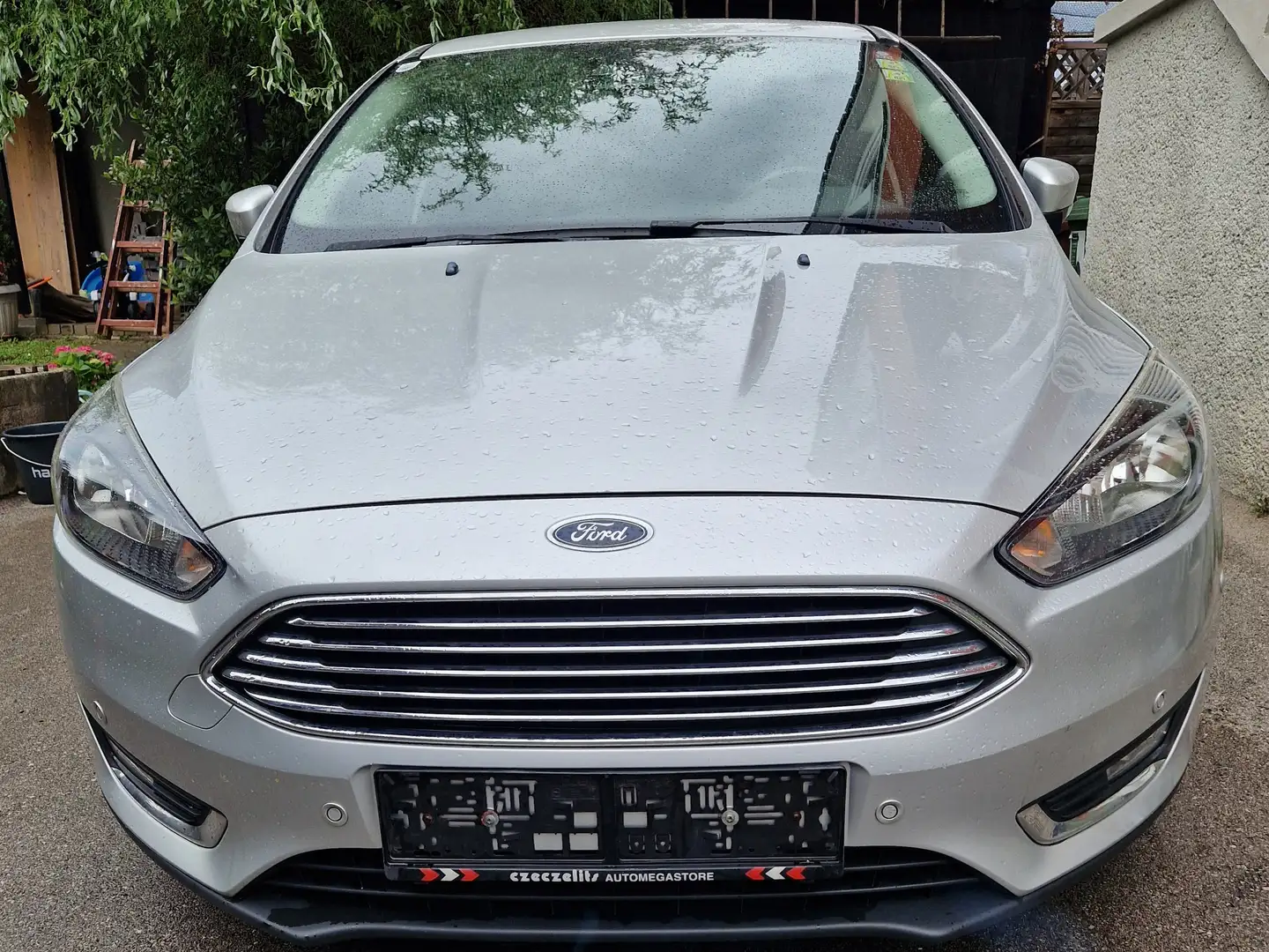 Ford Focus Focus 1,0 EcoBoost Titanium Titanium Grau - 2