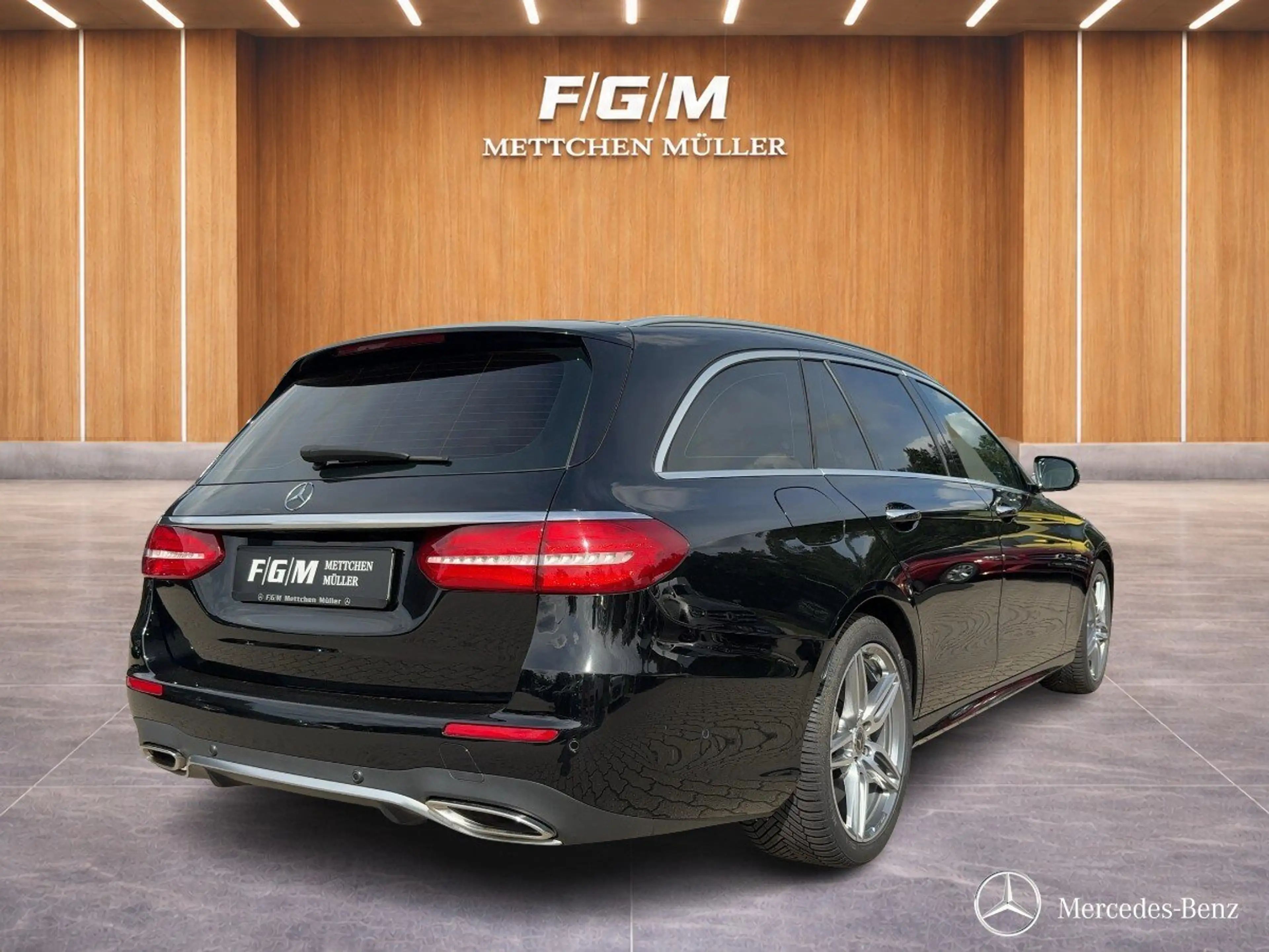 Mercedes-Benz E 450 E 450 T AMG+COM+PANO+DIST+BURM+360+ABC+KEYG+AEMO — photo 7