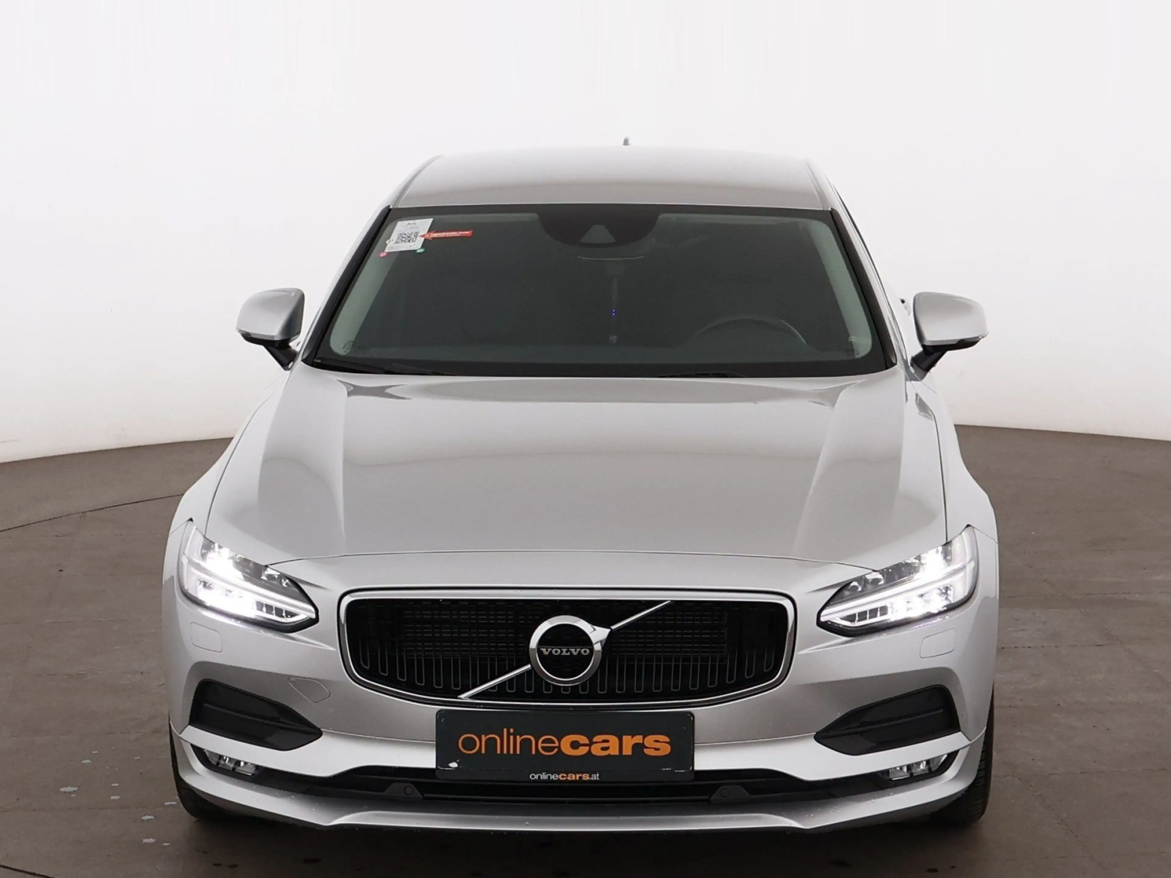 Volvo S90 D3 Momentum Pro Aut LED AHK RADAR NAV SITZHZG — photo 4
