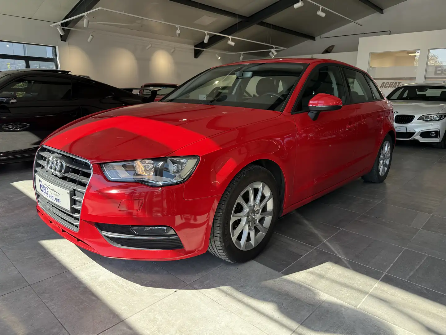 Audi A3 1.8 Turbo//gps//1er proprio roule nikel Rouge - 1