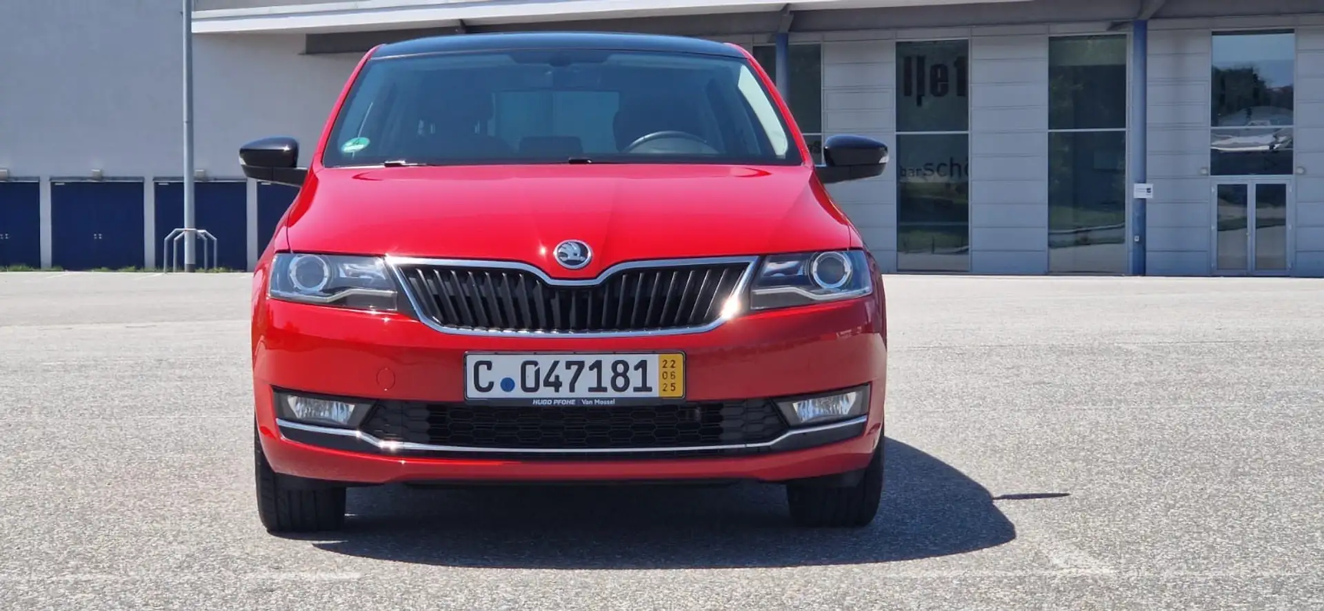 Skoda Rapid/Spaceback Style Red - 1