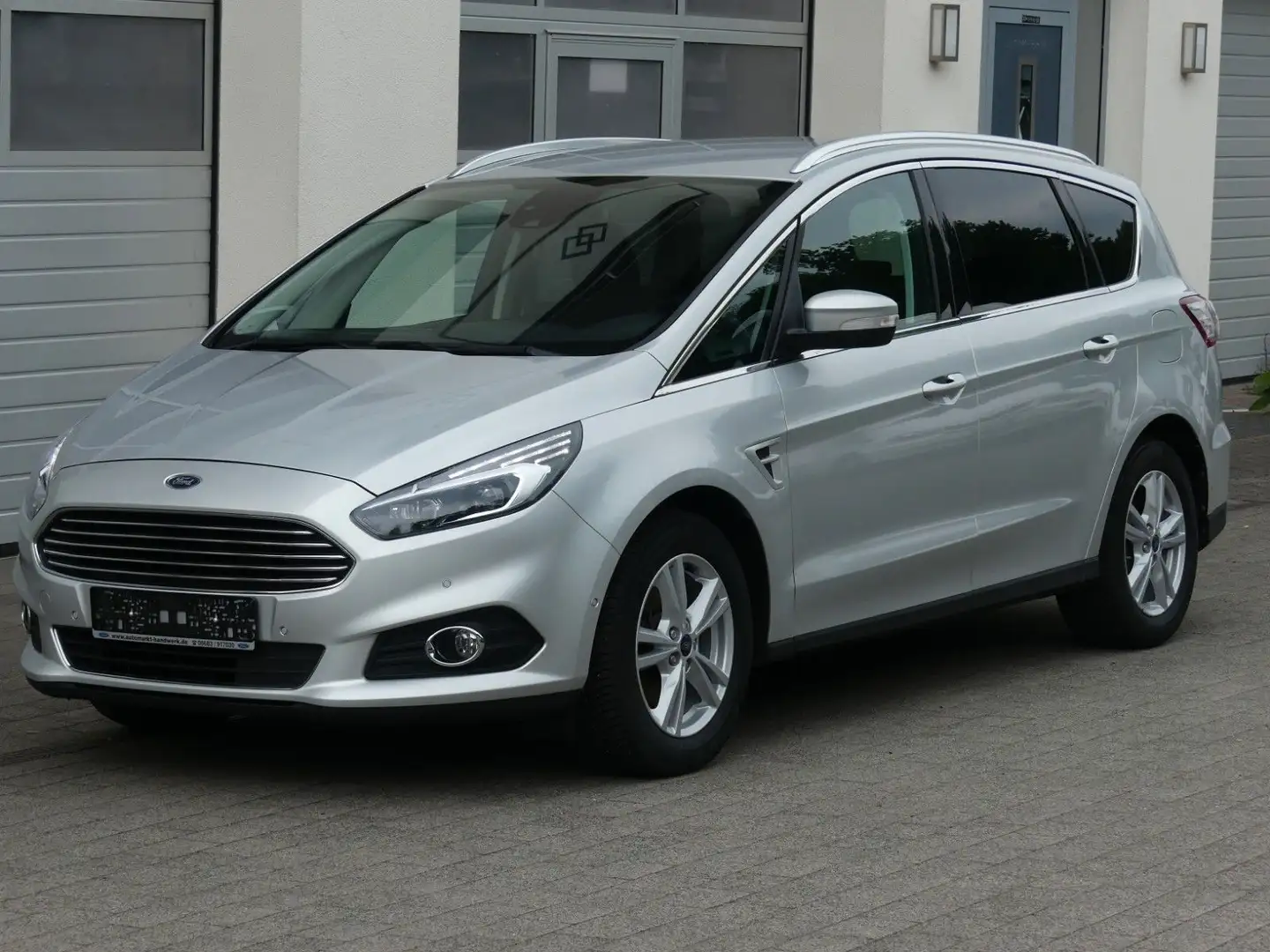 Ford S-Max S-MAX Titanium*AHK* Silber - 1