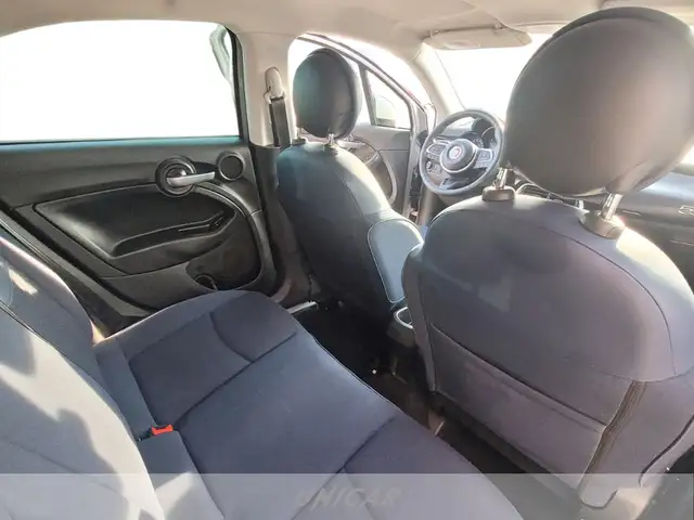 Fiat 500x view 11