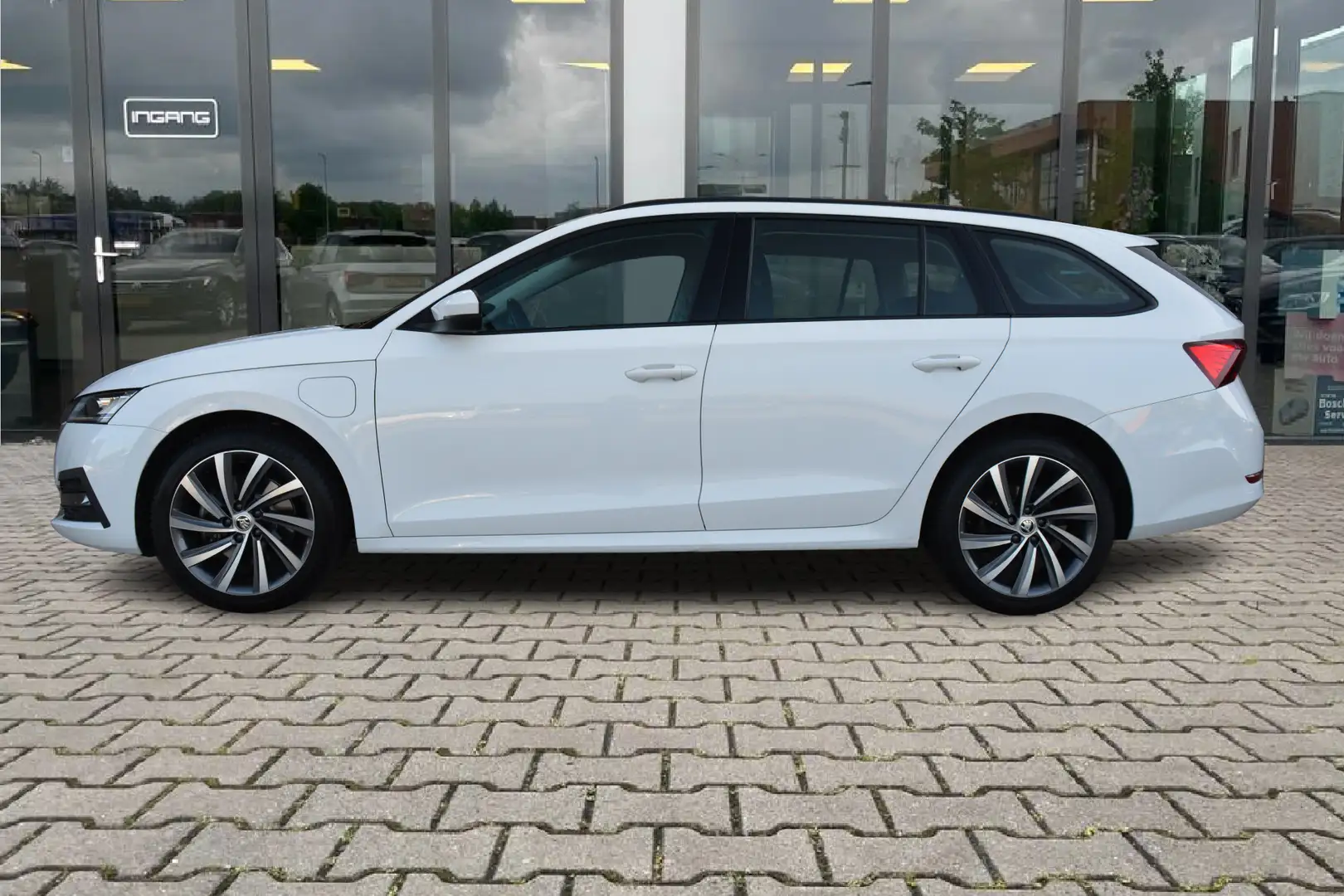 Skoda Octavia Combi 1.4 TSI iV PHEV Business Edition | Dealer On Wit - 2