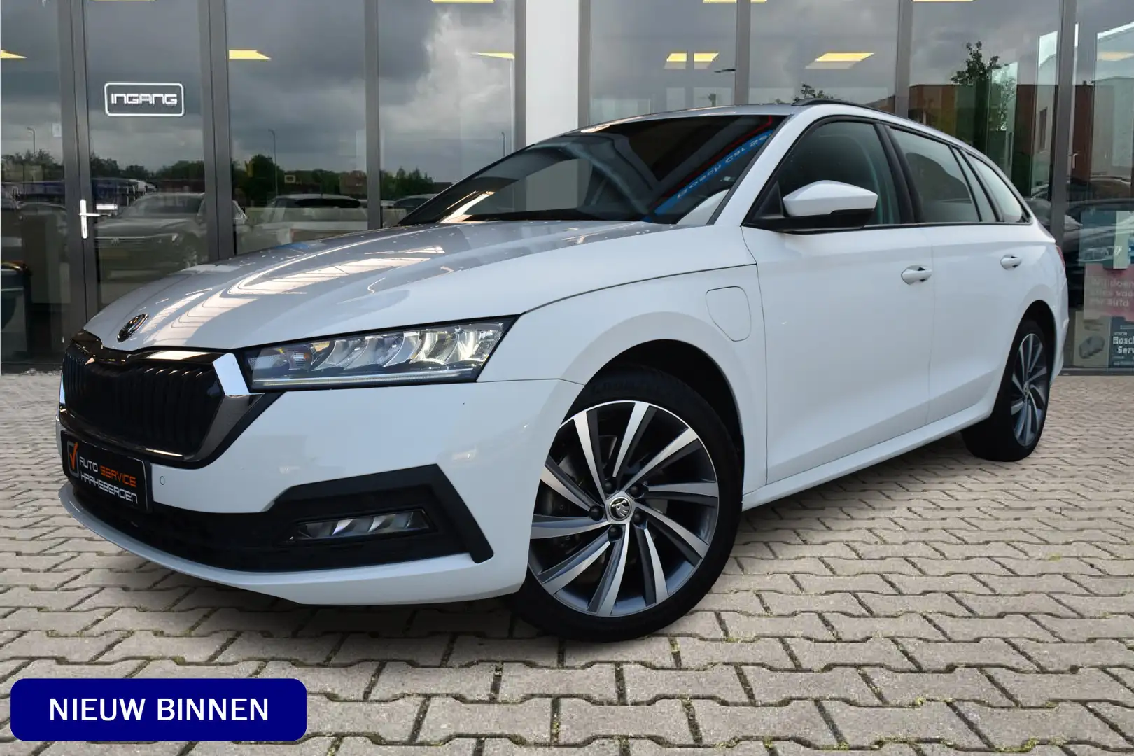 Skoda Octavia Combi 1.4 TSI iV PHEV Business Edition | Dealer On Wit - 1